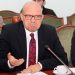 MANJANI NE KOMISIONIN PARLAMENTAR TE SIGURISE - Ministri i Drejtesise, Ylli Manjani, duke folur gjate nje mbledhje te komisionit parlamentar te Sigurise./r/n/r/nMANJANI AT THE PARLIAMENTARY SECURITY COMMITTEE - Minister of Justice, Ylli Manjani, speaks during a session of Parliamentary Security Committee.