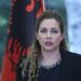 Ministrja per Evropen dhe Punet e Jashtme, Olta Xhacka, duke folur ne nje konference me Zv/kryeministrin dhe ne te njejten kohe ministrin i jashtem holandez Wopke Hoekstra, pas nje takimi ku eshte folur mbi marredheniet midis dy vendeve dhe reformat qe Shqiperia pritet te ndermarre ne kuadrin e procesit te integrimit Evropian. Xhacka u shpreh se, Shqiperia dhe Holanda jane reshtuar se bashku ne “Grupin e Miqve per Llogaridhenien në Ukraine” dhe shprehu mirenjohje ndaj Holandes per trajnimet në kuader te programit MATRA./r/n/r/nThe Minister for Europe and Foreign Affairs, Olta Xhacka, speaking in a conference with the Deputy Prime Minister and at the same time the Dutch Foreign Minister Wopke Hoekstra, after a meeting where they talked about the relations between the two countries and the reforms that Albania is expected to undertake in the framework of the European integration process. Xhacka said that Albania and the Netherlands have joined the "Group of Friends for Accountability in Ukraine" and expressed gratitude to the Netherlands for training in the framework of the MATRA program.