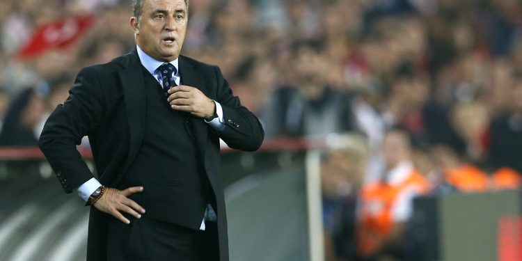 Turkey's coach Fatih Terim reacts during their 2014 World Cup Group D qualifying soccer match against Netherlands at Sukru Saracoglu stadium in Istanbul October 15, 2013.                 REUTERS/Murad Sezer (TURKEY  - Tags: SPORT SOCCER)