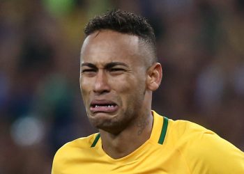 2016 Rio Olympics - Soccer - Final - Men's Football Tournament Gold Medal Match Brazil vs Germany - Maracana - Rio de Janeiro, Brazil - 20/08/2016. Neymar (BRA) of Brazil reacts after scoring the last penalty shootout. REUTERS/Marcos Brindicci   FOR EDITORIAL USE ONLY. NOT FOR SALE FOR MARKETING OR ADVERTISING CAMPAIGNS.
